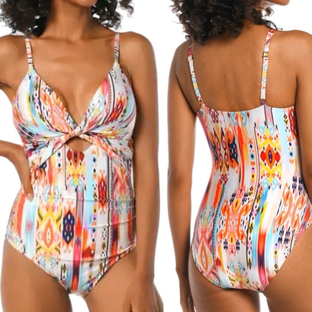 LA BLANCA Swimsuit!
